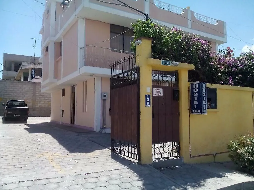Hostal Mitad Del Mundo Quito